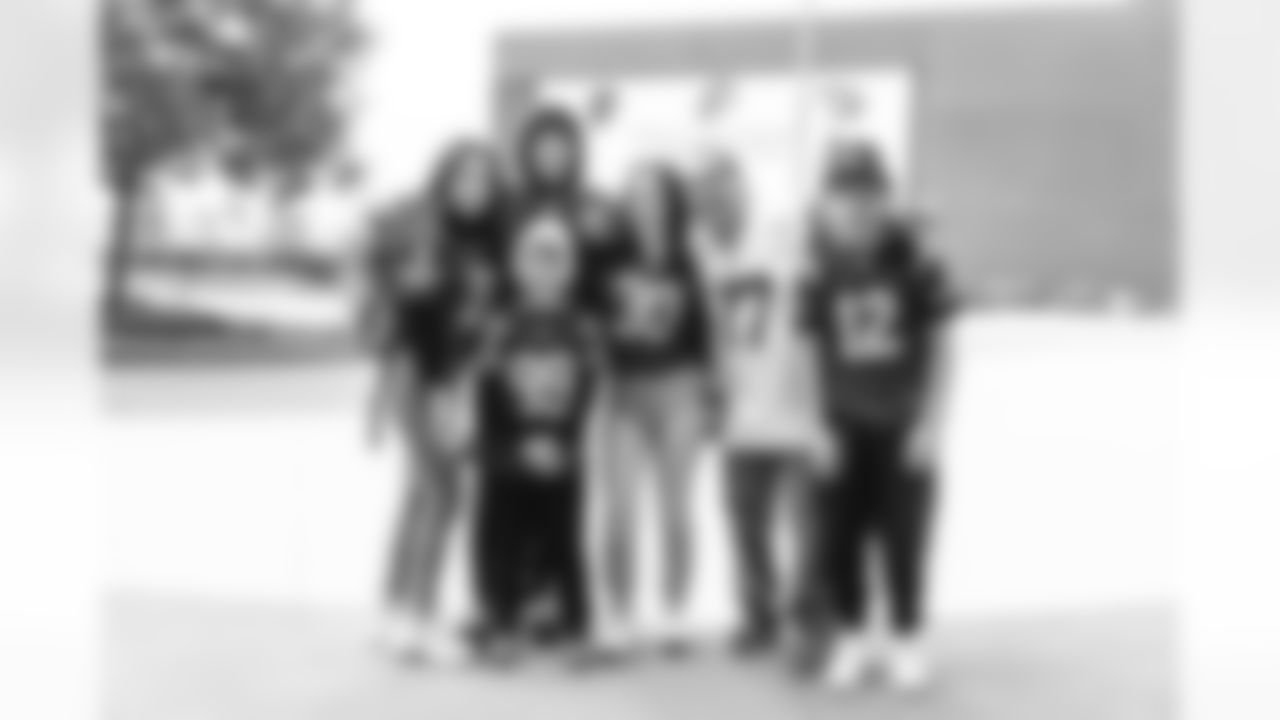 The Los Angeles Rams take on the New Orleans Saints in week 9 of the 2025 NFL regular season.