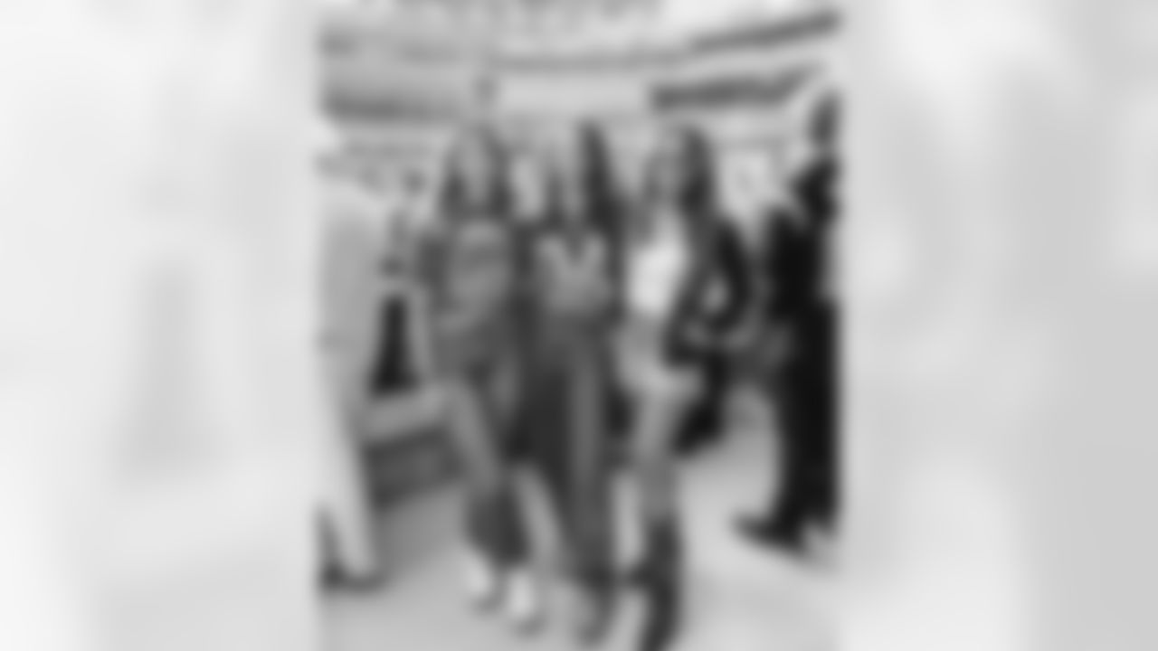 The Los Angeles Rams take on the New Orleans Saints in week 9 of the 2025 NFL regular season.