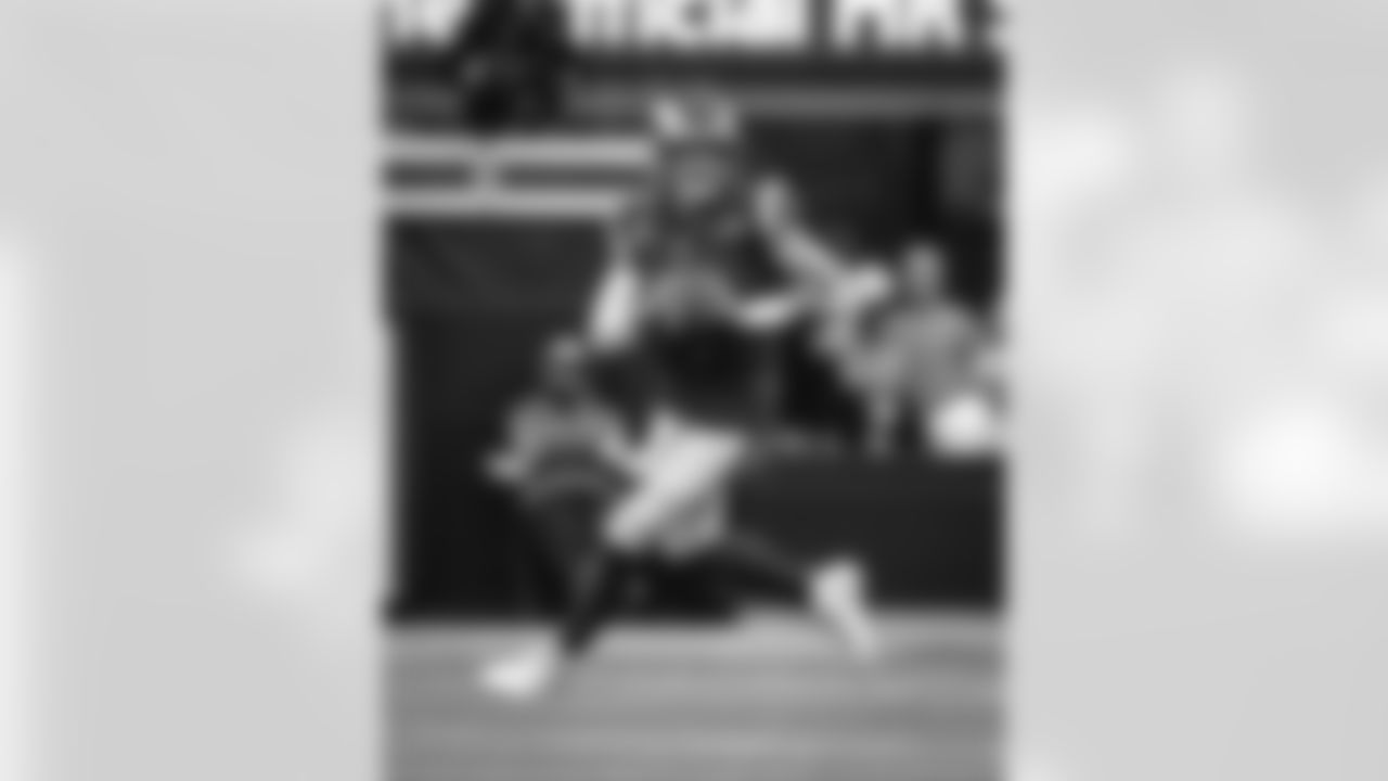 The Los Angeles Rams take on the Arizona Cardinals in week 18 of the 2025 NFL regular season.