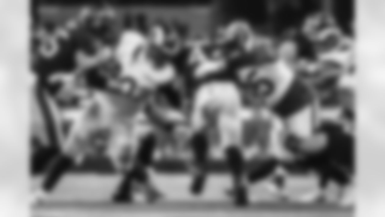 The Los Angeles Rams take on the Tampa Bay Buccaneers in week 12 of the 2025 NFL regular season.