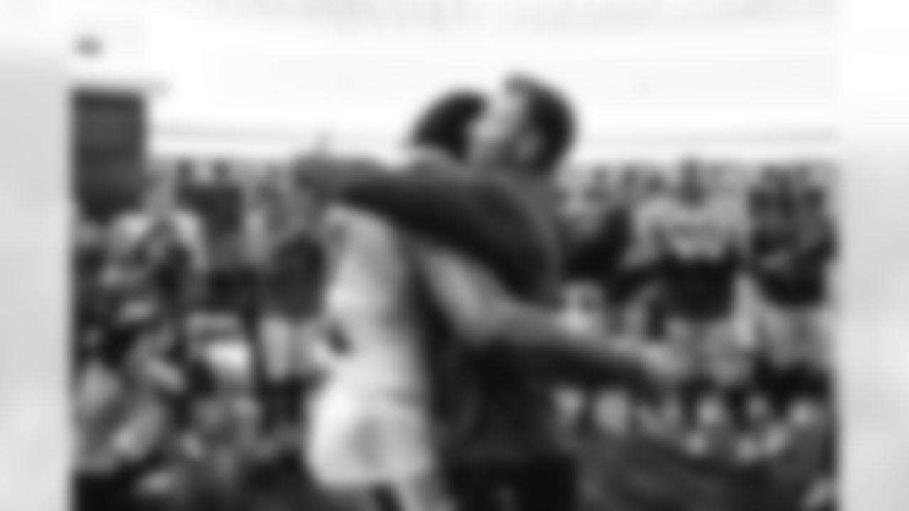 The Los Angeles Rams take on the Houston Texans in week 1 of the 2025 NFL regular season.