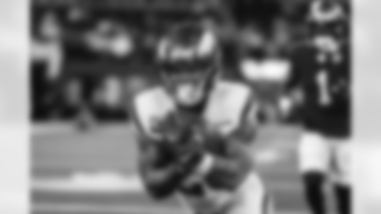 The Los Angeles Rams take on the Tampa Bay Buccaneers in week 12 of the 2025 NFL regular season.