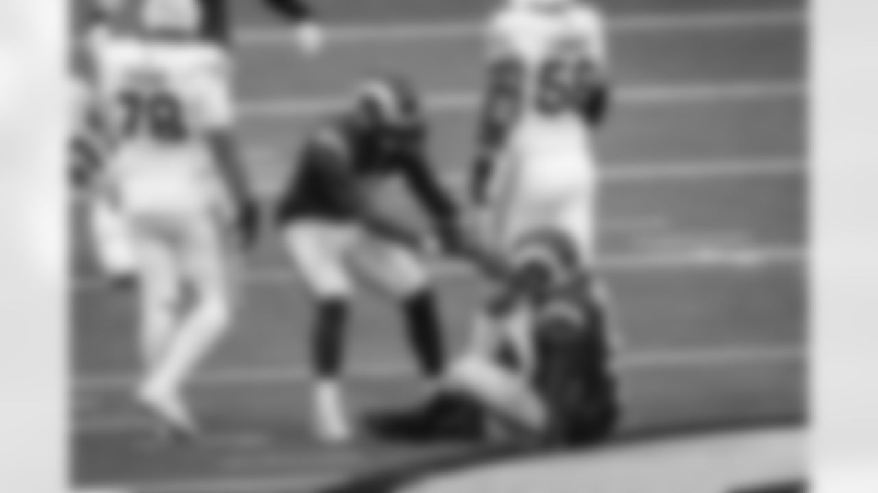 The Los Angeles Rams take on the Arizona Cardinals at SoFi Stadium in Week 18 of the 2025 season.