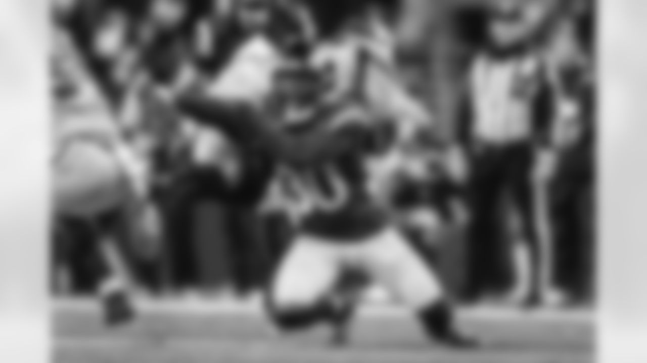 The Los Angeles Rams take on the Seattle Seahawks in week 16 of the 2025 NFL regular season.