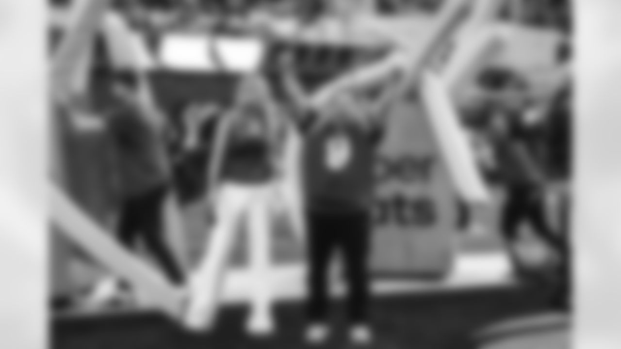 The Los Angeles Rams take on the Detroit Lions in week 15 of the 2025 NFL regular season.