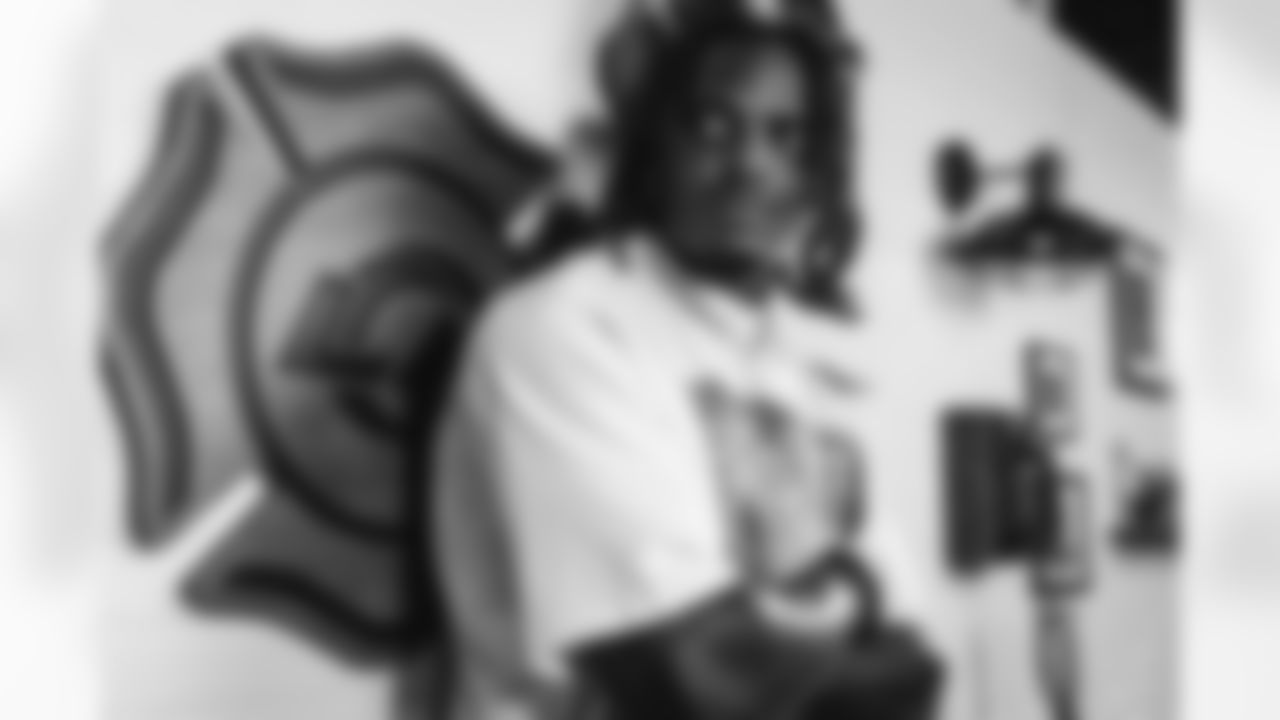 59 OLB Josh Pearcy