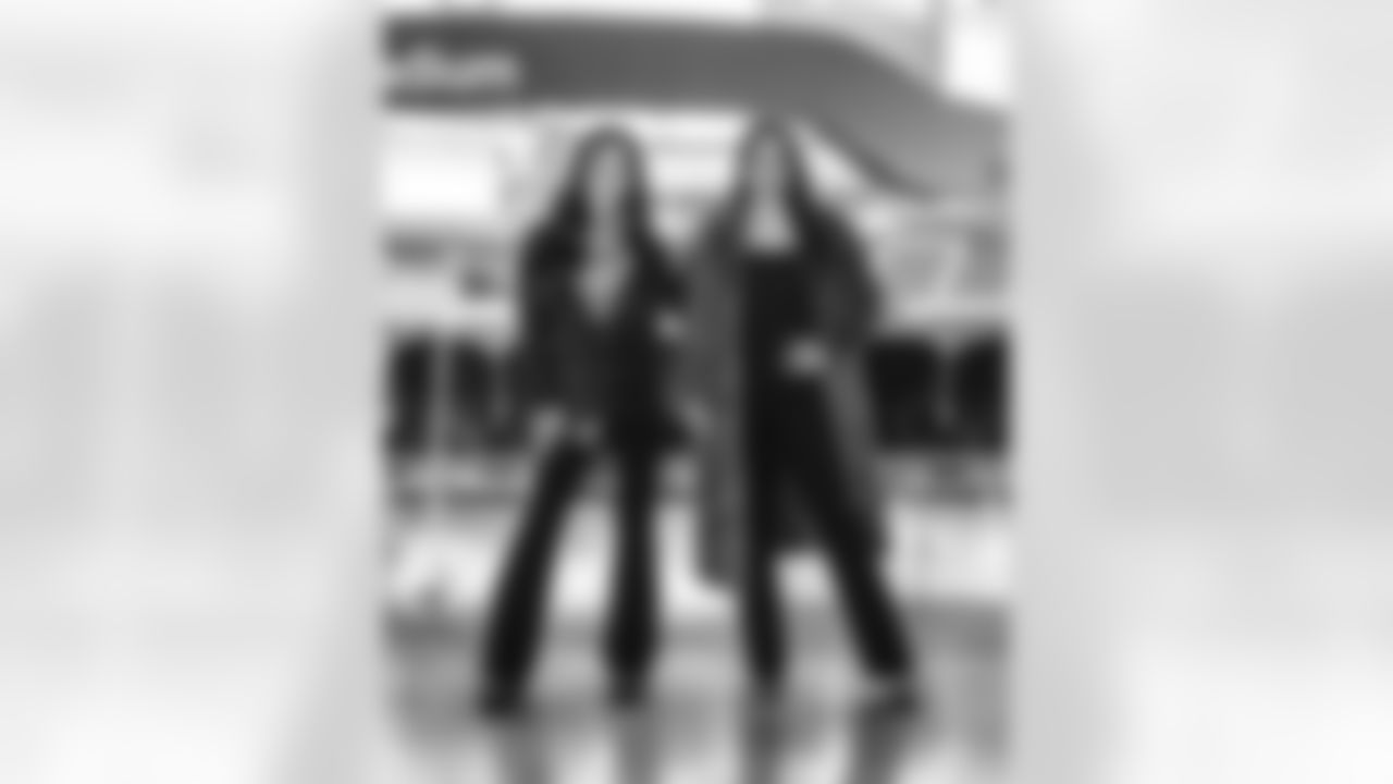 The Los Angeles Rams take on the Arizona Cardinals in week 18 of the 2025 NFL regular season.