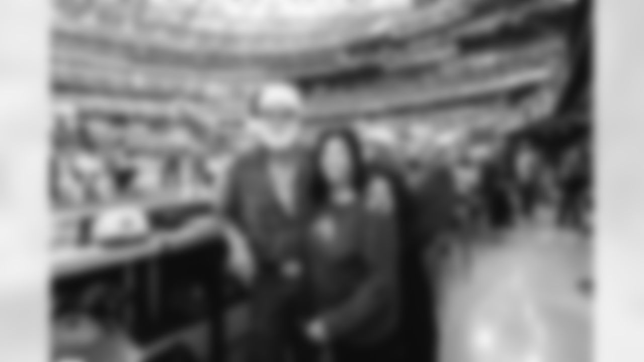 The Los Angeles Rams take on the Detroit Lions in week 15 of the 2025 NFL regular season.