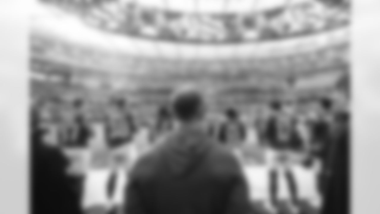 The Los Angeles Rams take on the Detroit Lions in week 15 of the 2025 NFL regular season.