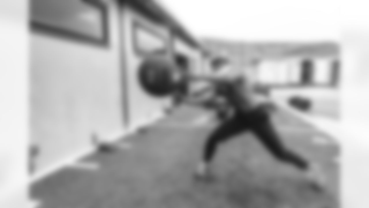 E_TOD43128