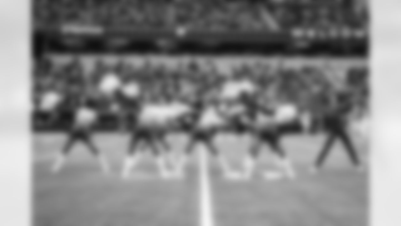 E_260104_Rams_vs_Cardinals_TE_424