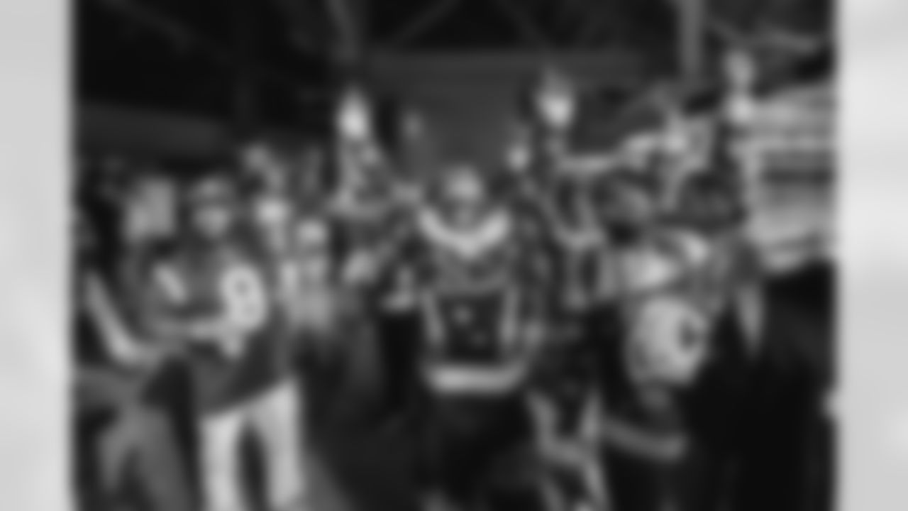 The Los Angeles Rams take on the Detroit Lions in week 15 of the 2025 NFL regular season.