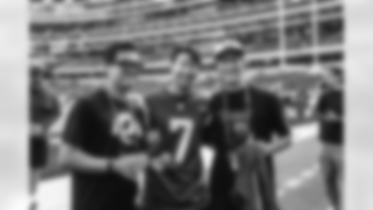 The Los Angeles Rams take on the San Francisco 49ers in week 5 of the 2025 NFL regular season.