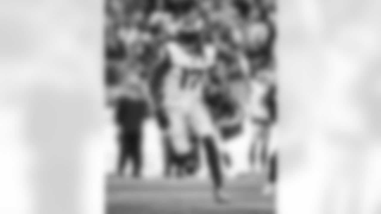 The Los Angeles Rams take on the Carolina Panthers in week 13 of the 2025 NFL regular season.