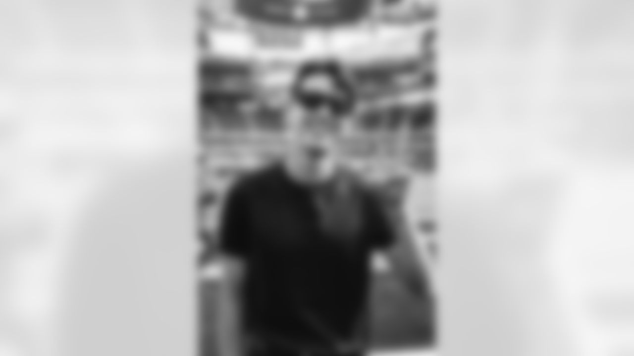 E_251002_Rams_Vs_49ers__DG_0003