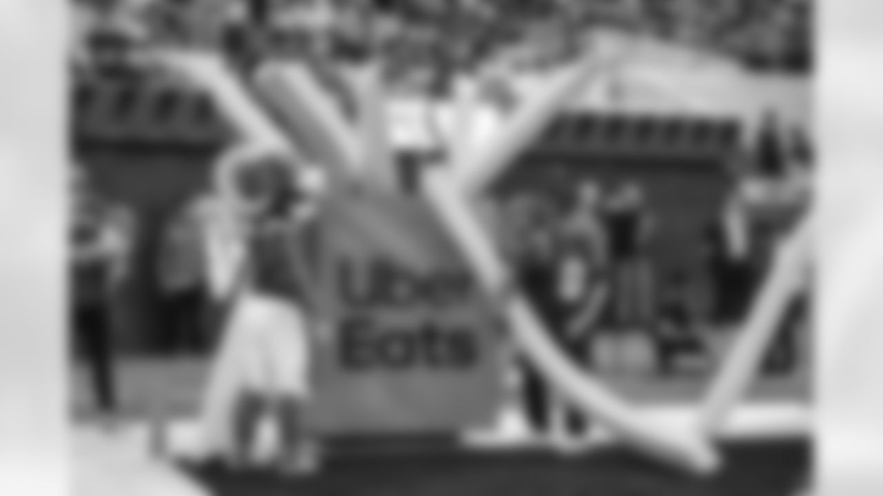 The Los Angeles Rams take on the Detroit Lions in week 15 of the 2025 NFL regular season.