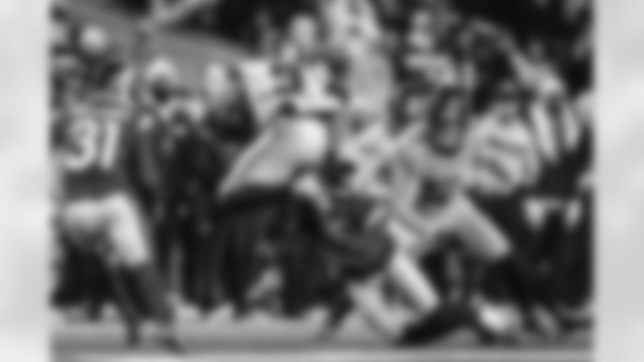 The Los Angeles Rams take on the Seattle Seahawks in week 16 of the 2025 NFL regular season.