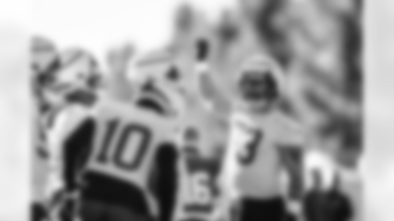 E_251203_Regular_Season_Week14_Practice_BT_00721