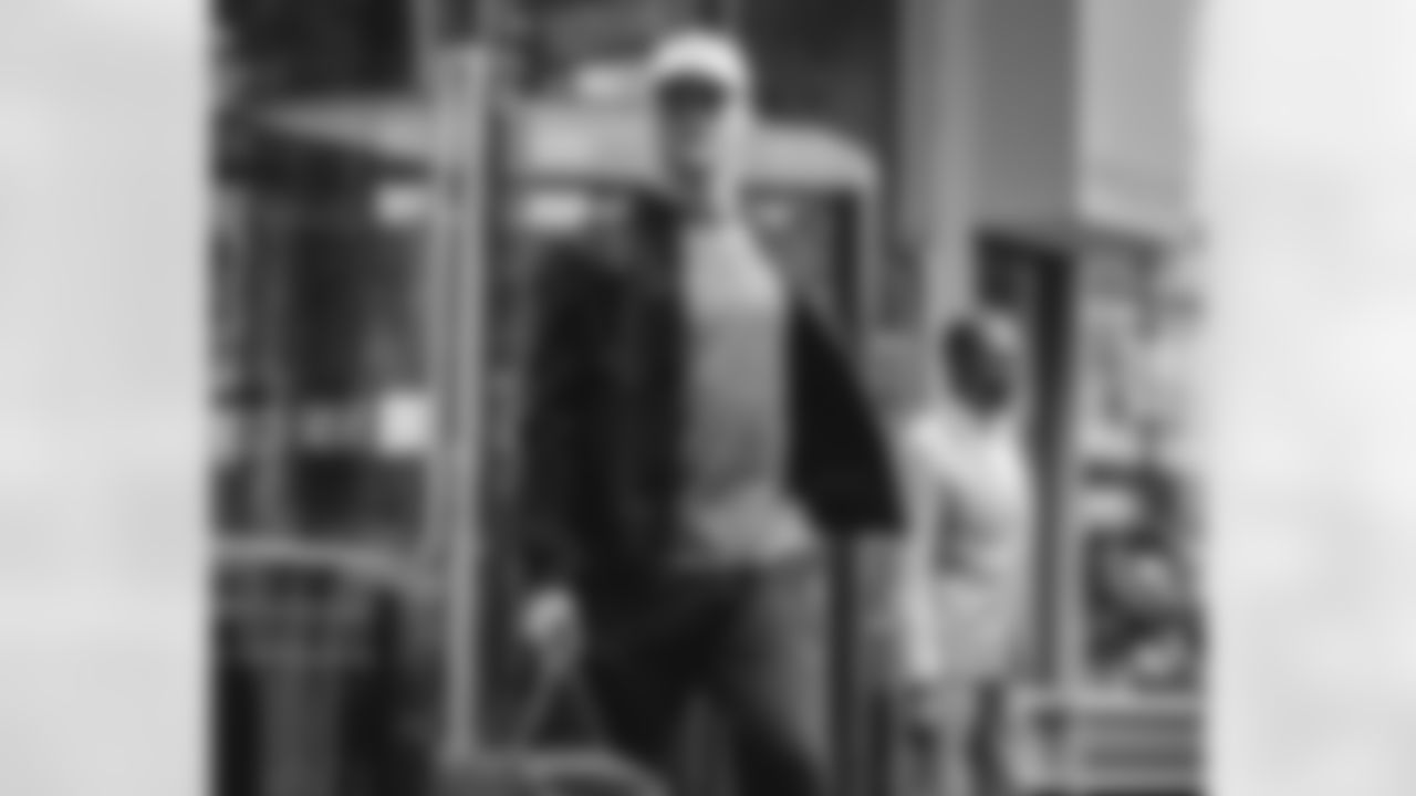 87 TE Davis Allen travels to Bank of America Stadium for Wild Card matchup vs. Panthers