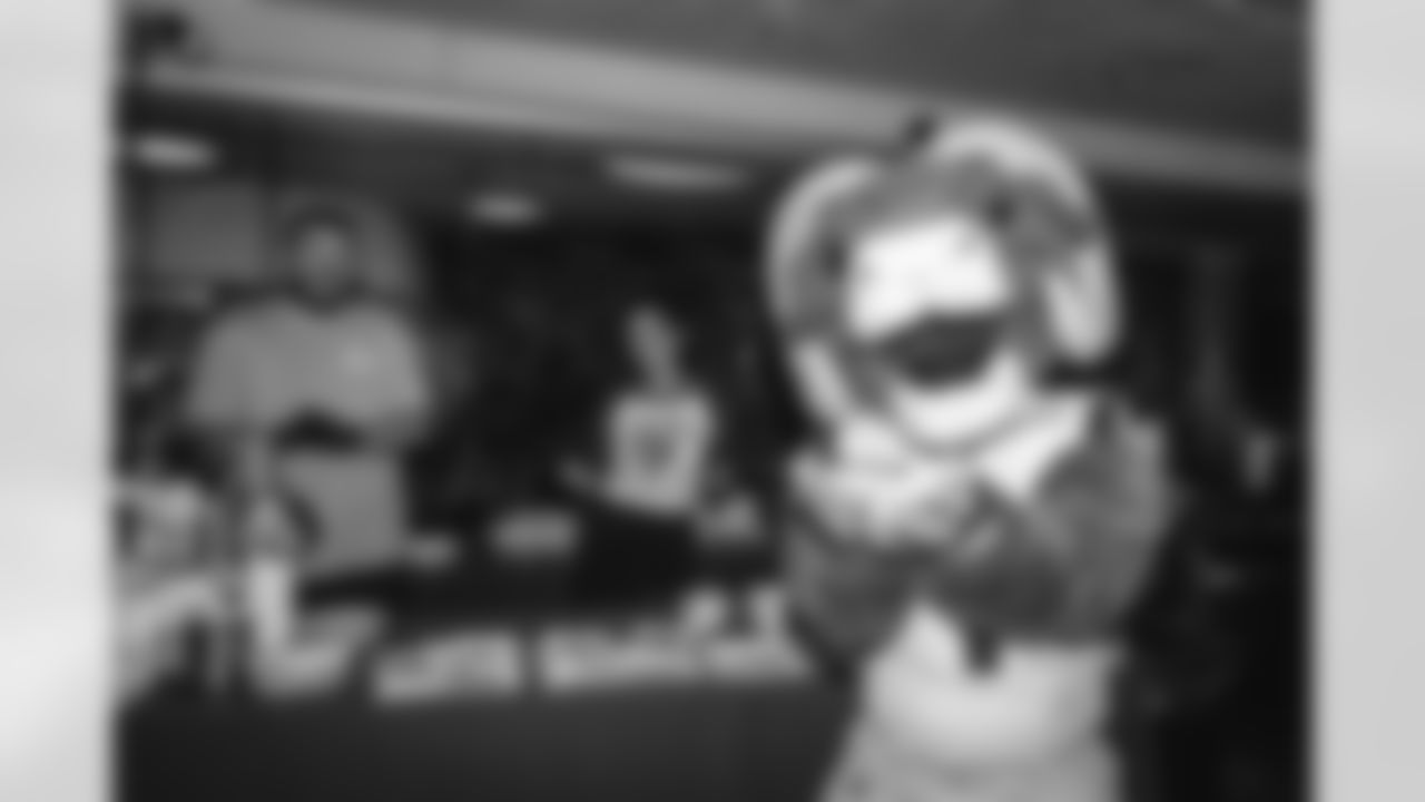 E_251103_Taste_Of_The_Rams_AD_00138