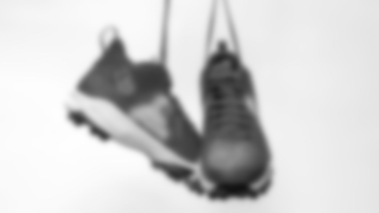 OL Kevin Dotson | Good Sports