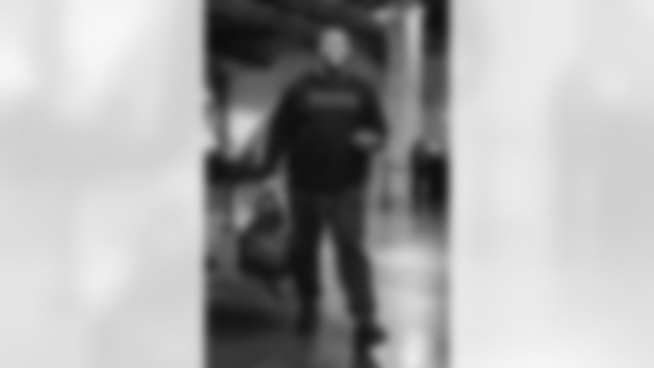 The Los Angeles Rams take on the Detroit Lions in week 15 of the 2025 NFL regular season.