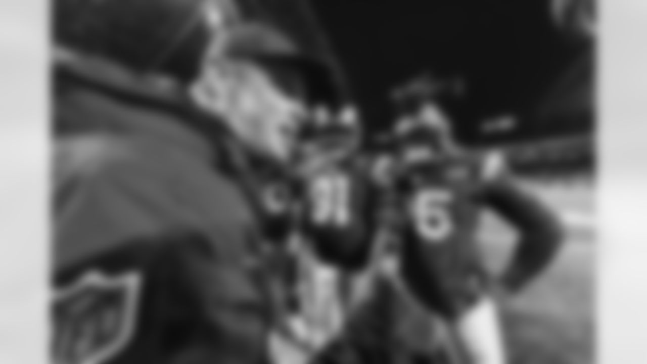 The Los Angeles Rams take on the Seattle Seahawks in week 16 of the 2025 NFL regular season.