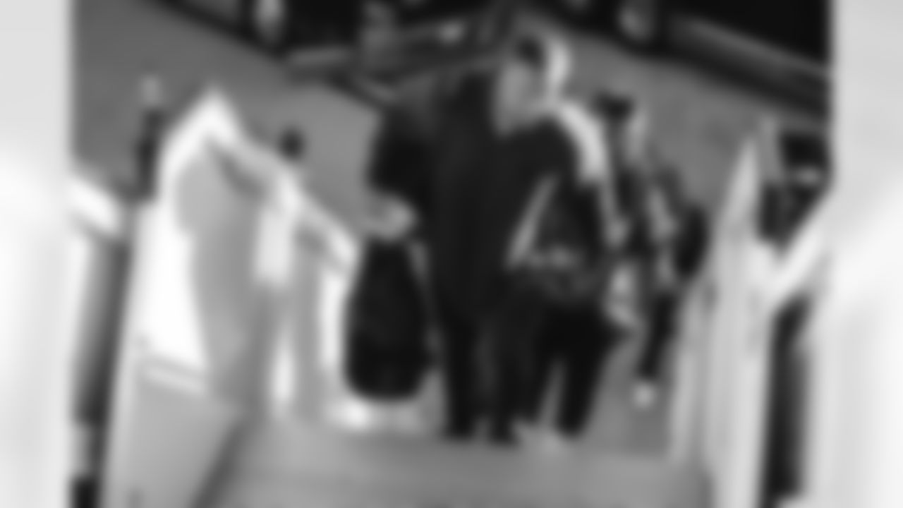 E_251206_Regular_Season_Week_14_Travel_BT_0084