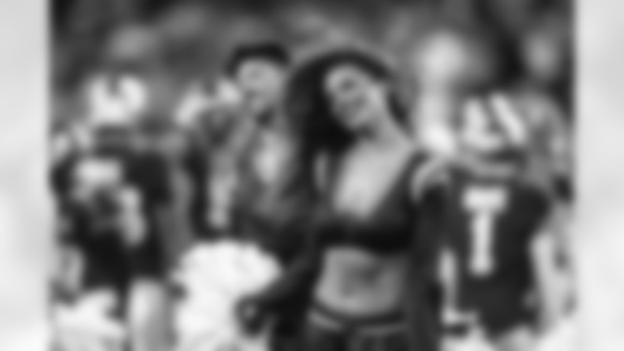 The Los Angeles Rams take on the Tampa Bay Buccaneers in week 12 of the 2025 NFL regular season.