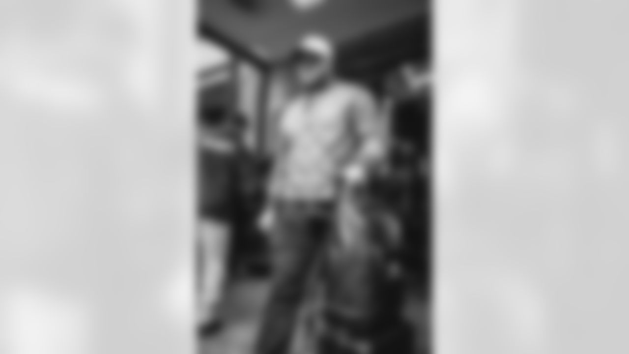 65 OL Coleman Shelton travels to Soldier Field for divisional playoff game vs. Bears