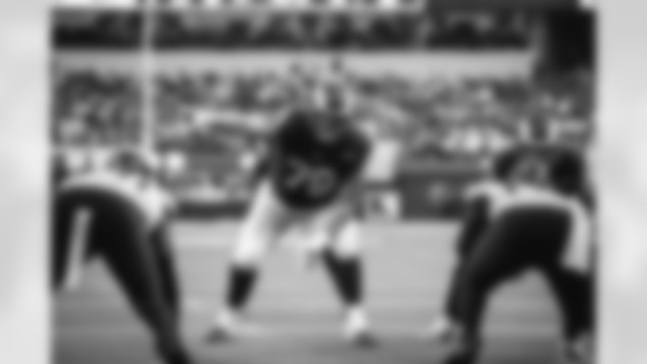 The Los Angeles Rams take on the Jacksonville Jaguars during Week 13 of the 2021 regular season.