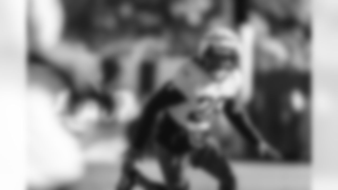 E_251204_Regular_Season_Week14_Practice_BT_01620