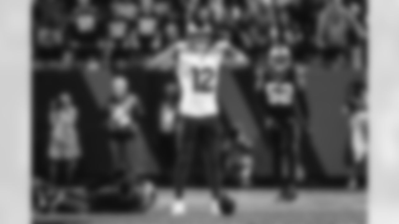 The Los Angeles Rams take on the Carolina Panthers in the wild card round of the 2025 NFL post season.