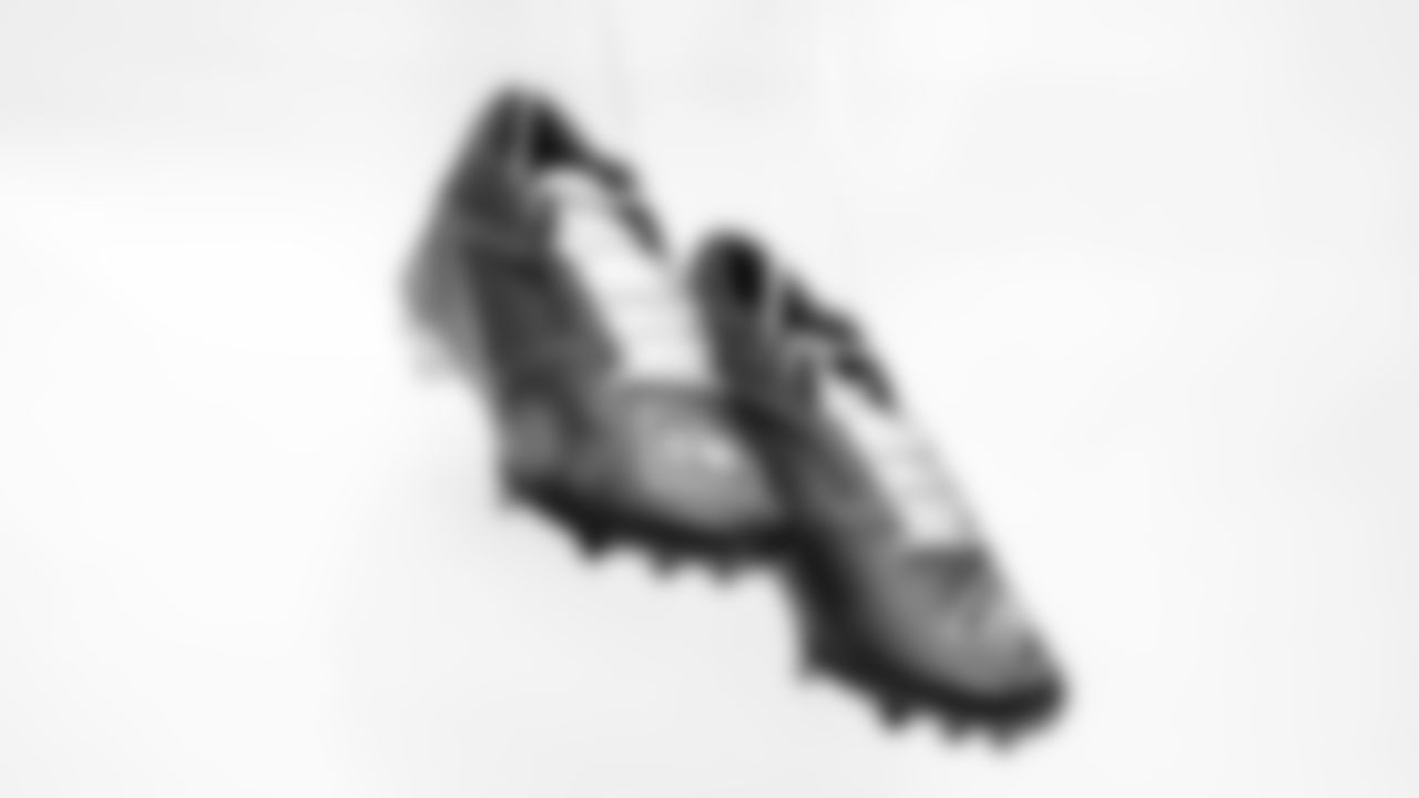 DE Larrell Murchison | Never Without Foundation