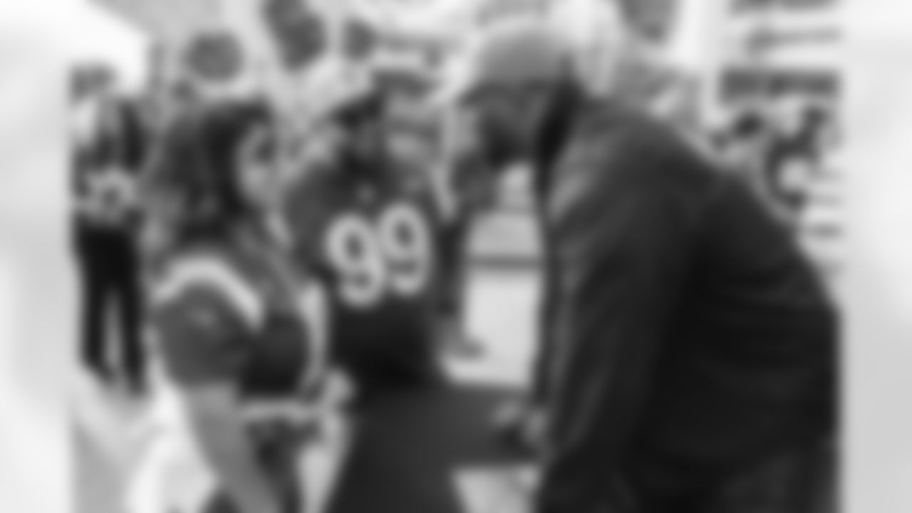 The Los Angeles Rams take on the San Francisco 49ers in week 5 of the 2025 NFL regular season.