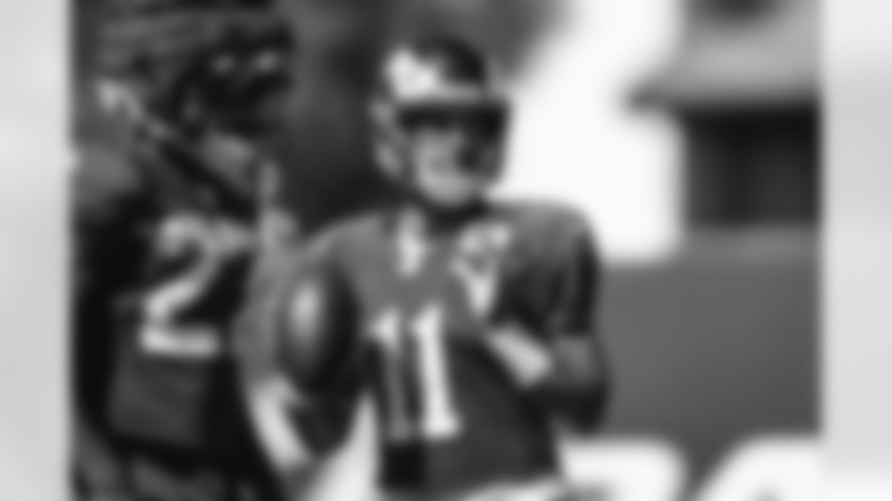 E_251009_Regular_Season_Week6_Practice_BT_0027