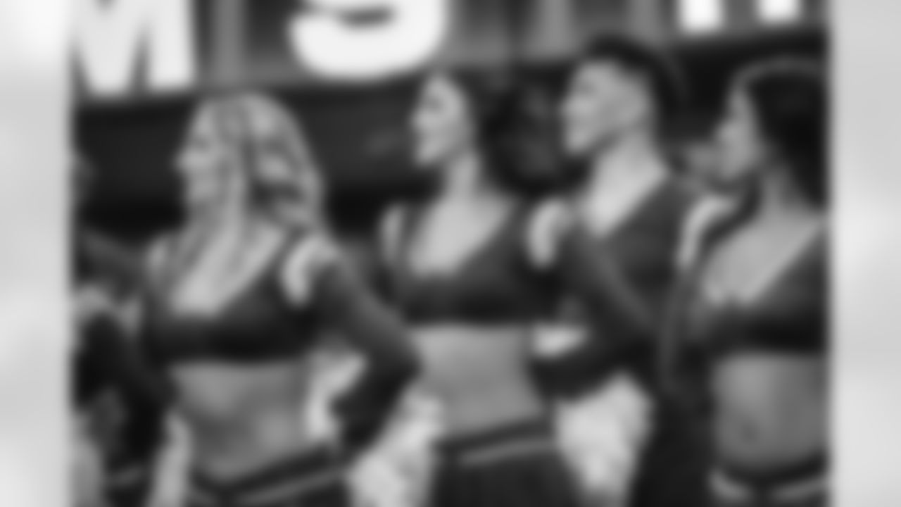 The Los Angeles Rams take on the Detroit Lions in week 15 of the 2025 NFL regular season.