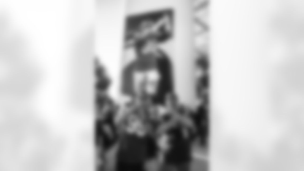 The Los Angeles Rams take on the Tampa Bay Buccaneers in week 12 of the 2025 NFL regular season.