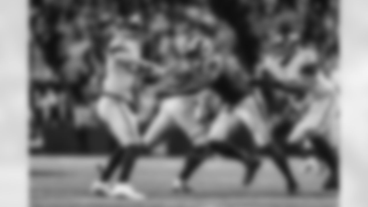 The Los Angeles Rams take on the Seattle Seahawks in week 16 of the 2025 NFL regular season.