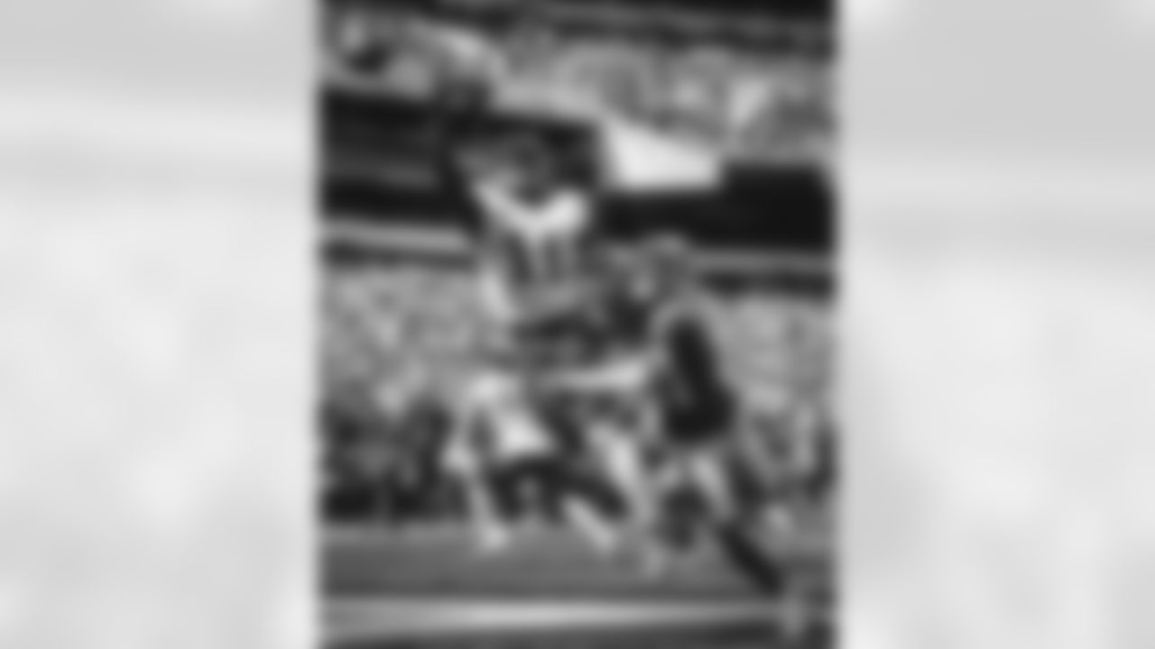 The Los Angeles Rams take on the Philadelphia Eagles in week 3 of the 2025 NFL regular season.