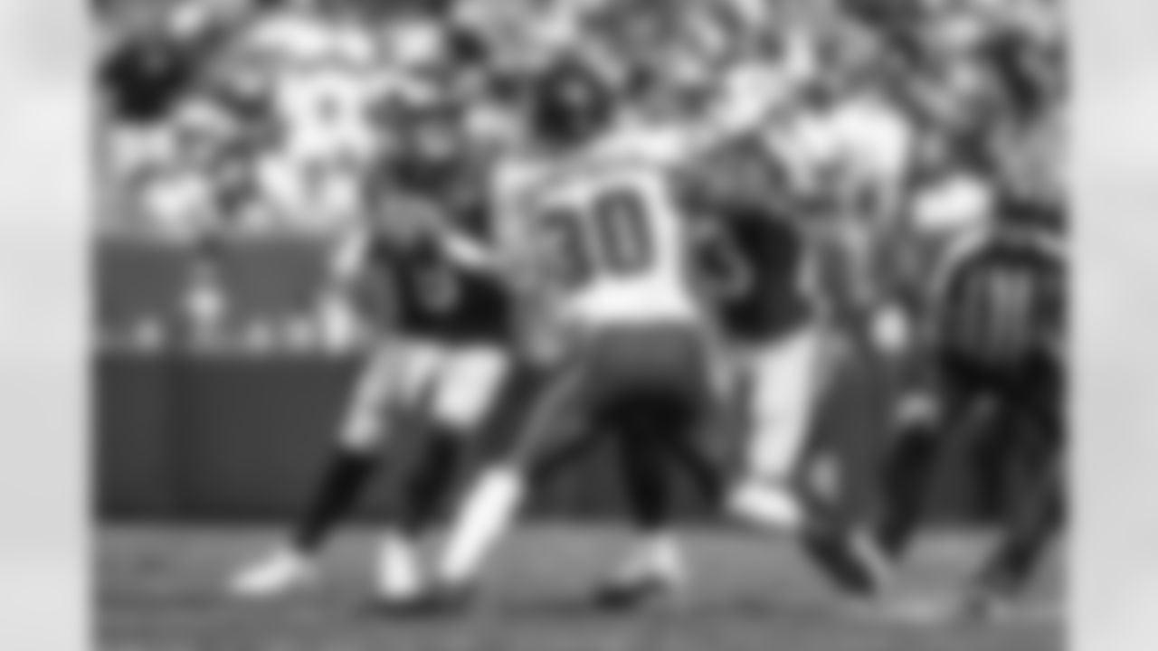 The Los Angeles Rams take on the Philadelphia Eagles in week 3 of the 2025 NFL regular season.