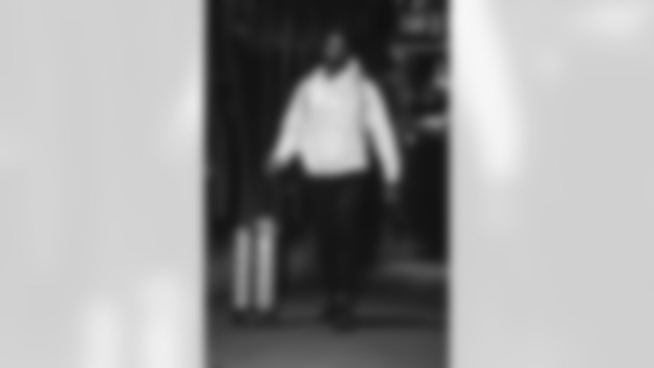 31 CB Darious Williams arrives at Bank of America Stadium for Wild Card matchup vs. Panthers