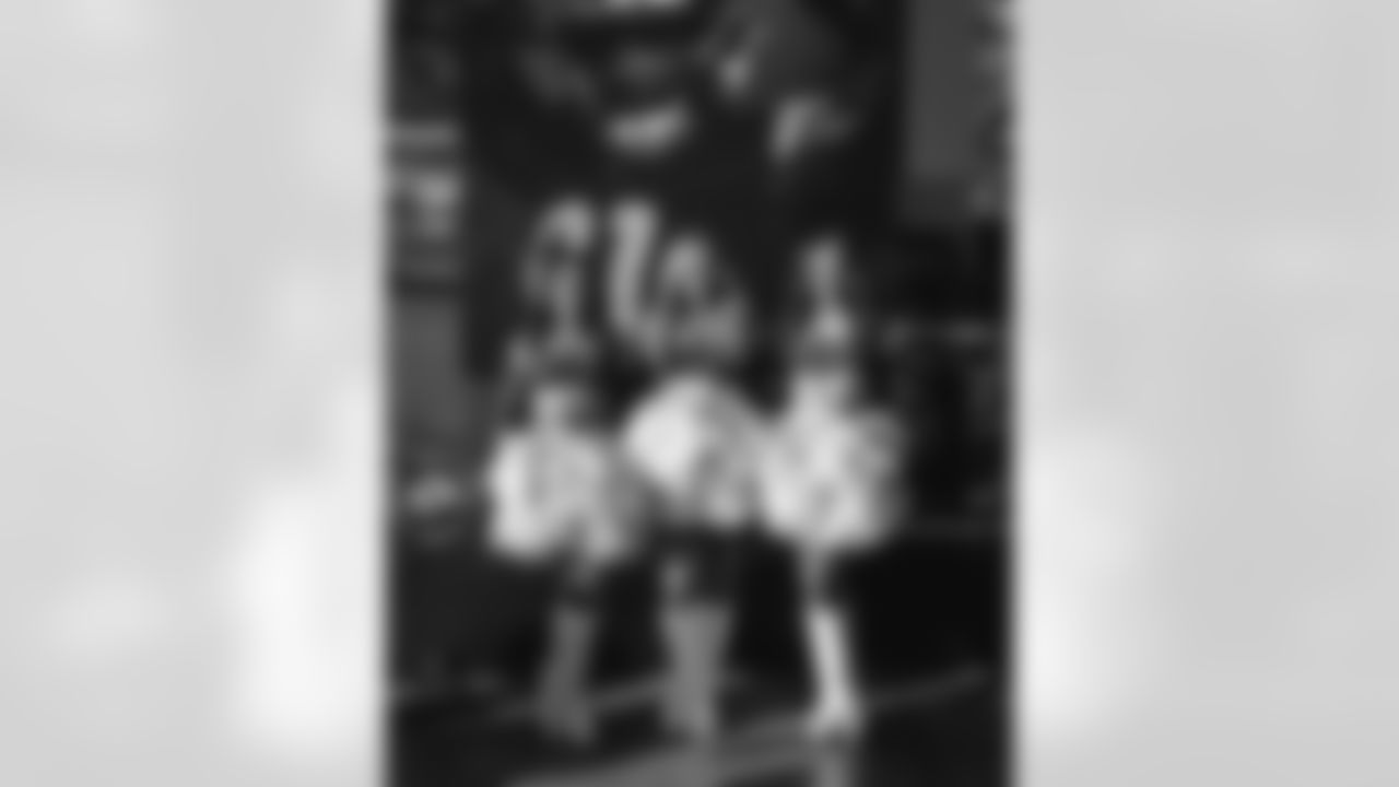 The Los Angeles Rams take on the Tampa Bay Buccaneers in week 12 of the 2025 NFL regular season.