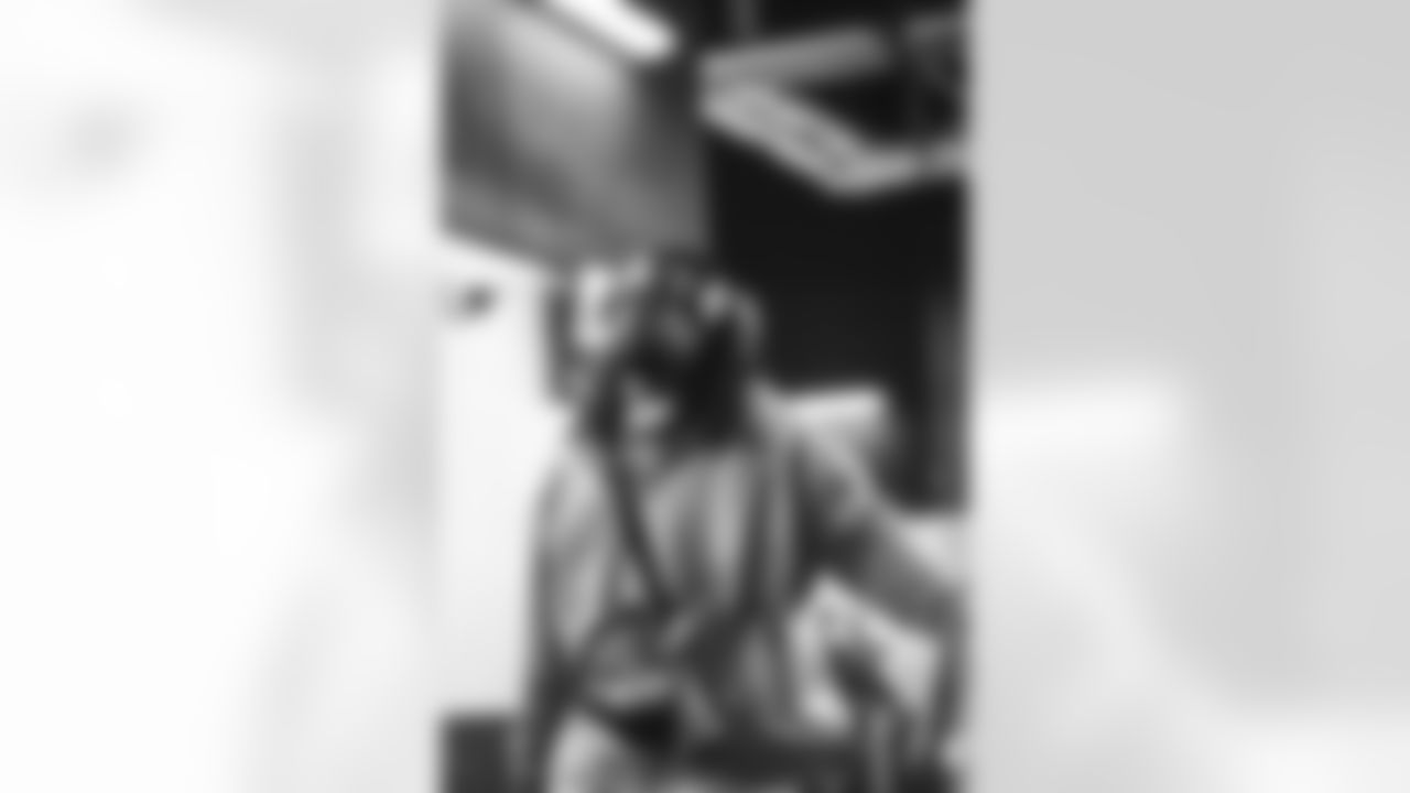 52 DE Larrell Murchison arrives at Levi's Stadium for today's matchup against the 49ers