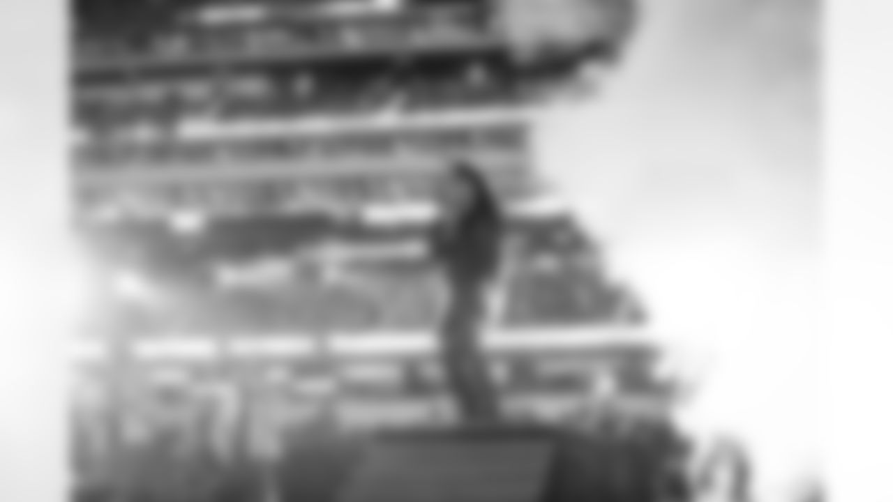 Ty Dolla Sign performs during halftime as the Los Angeles Rams play the Tennessee Titans in an NFL game, Sunday, November 7, 2021, in Inglewood, CA. (Jeff Lewis/LA Rams)