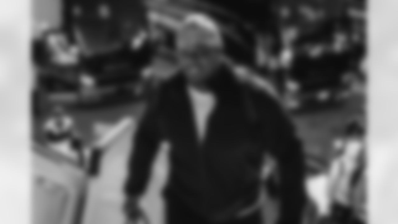 95 NT Poona Ford travels to Atlanta for Monday Night Football vs. Falcons