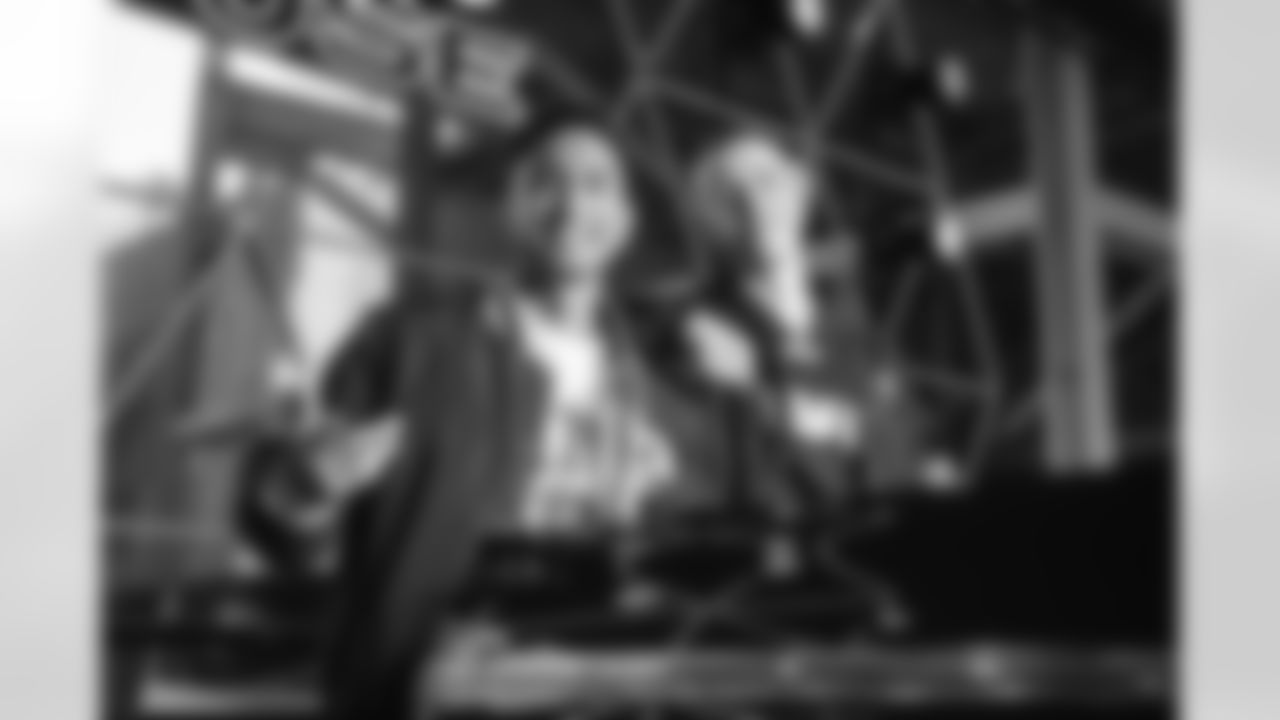 The Los Angeles Rams take on the Arizona Cardinals in week 18 of the 2025 NFL regular season.