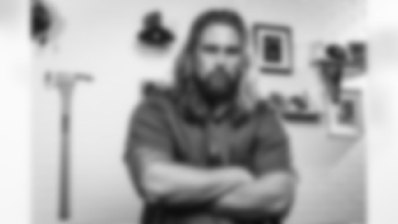 60 OL Wyatt Bowles