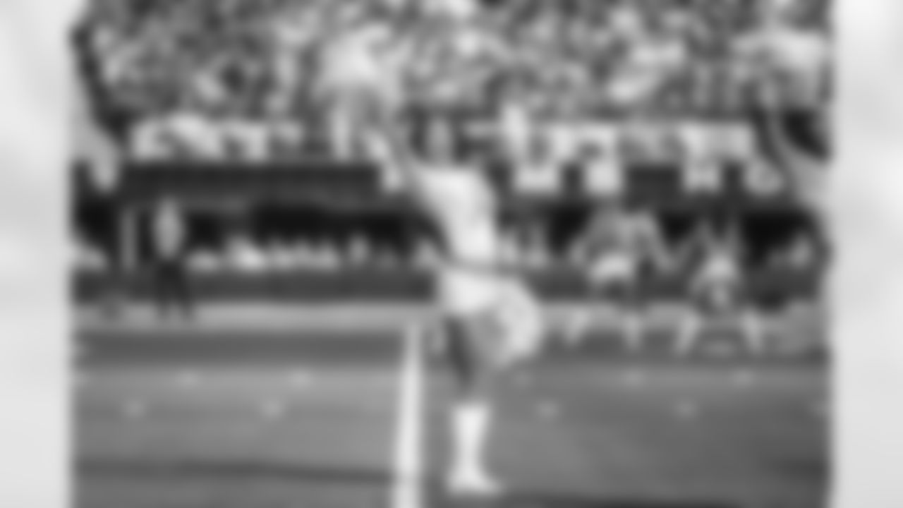 The Los Angeles Rams take on the New Orleans Saints in week 9 of the 2025 NFL regular season.