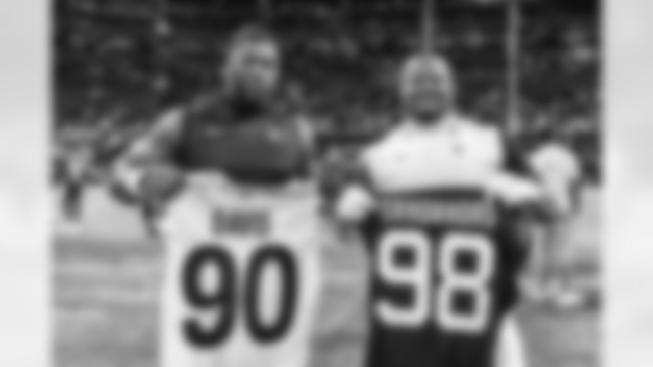 The Los Angeles Rams take on the Atlanta Falcons in week 17 of the 2025 NFL regular season.